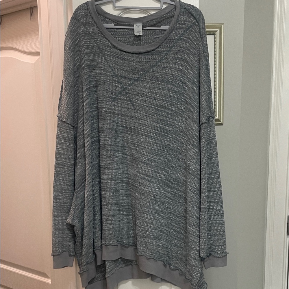 We The Free casual long sleeve tunic top